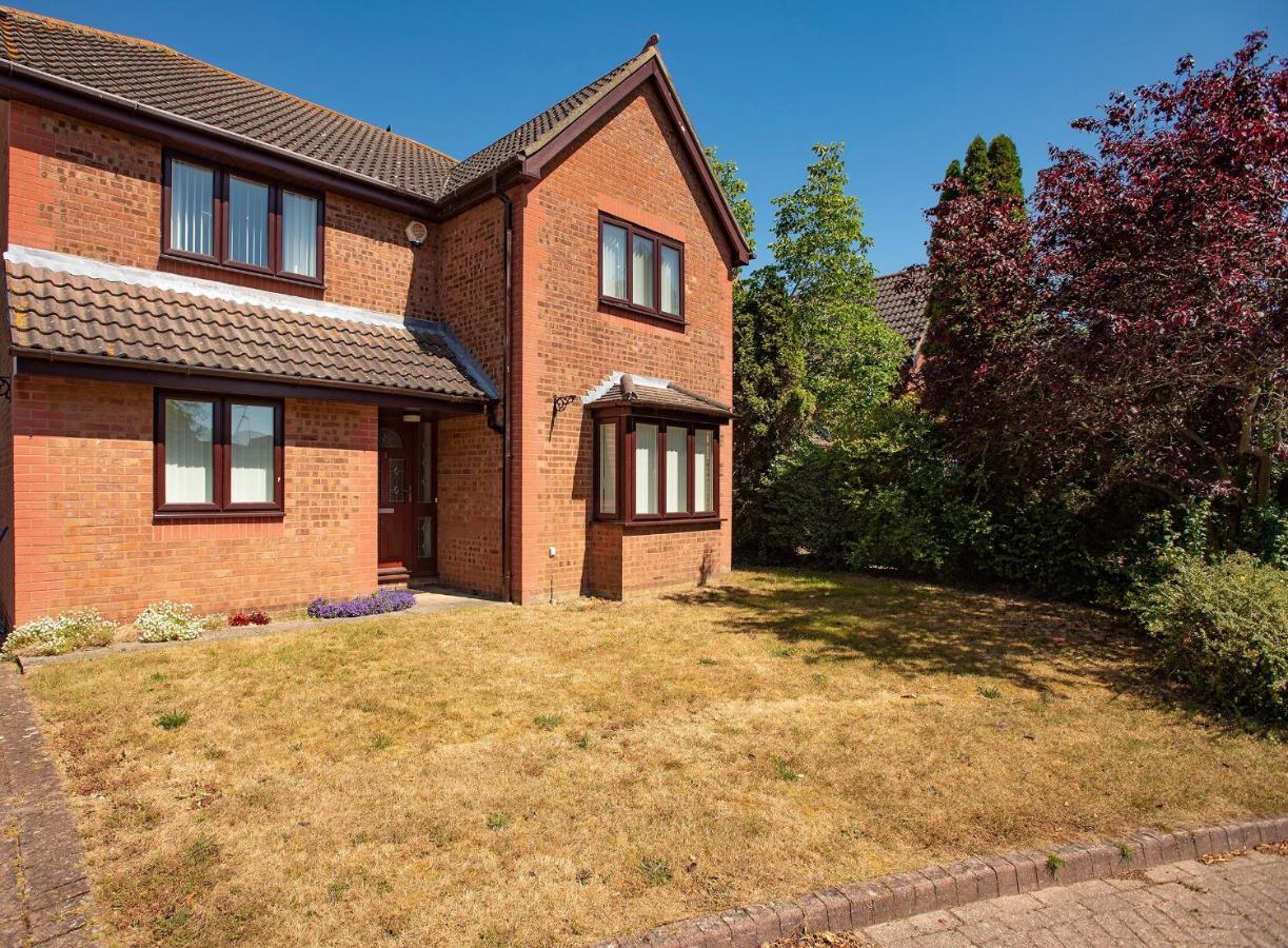 Отель Luxury House In Warsash. Экстерьер фото